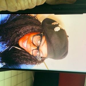 Meet your Posher, Carmen